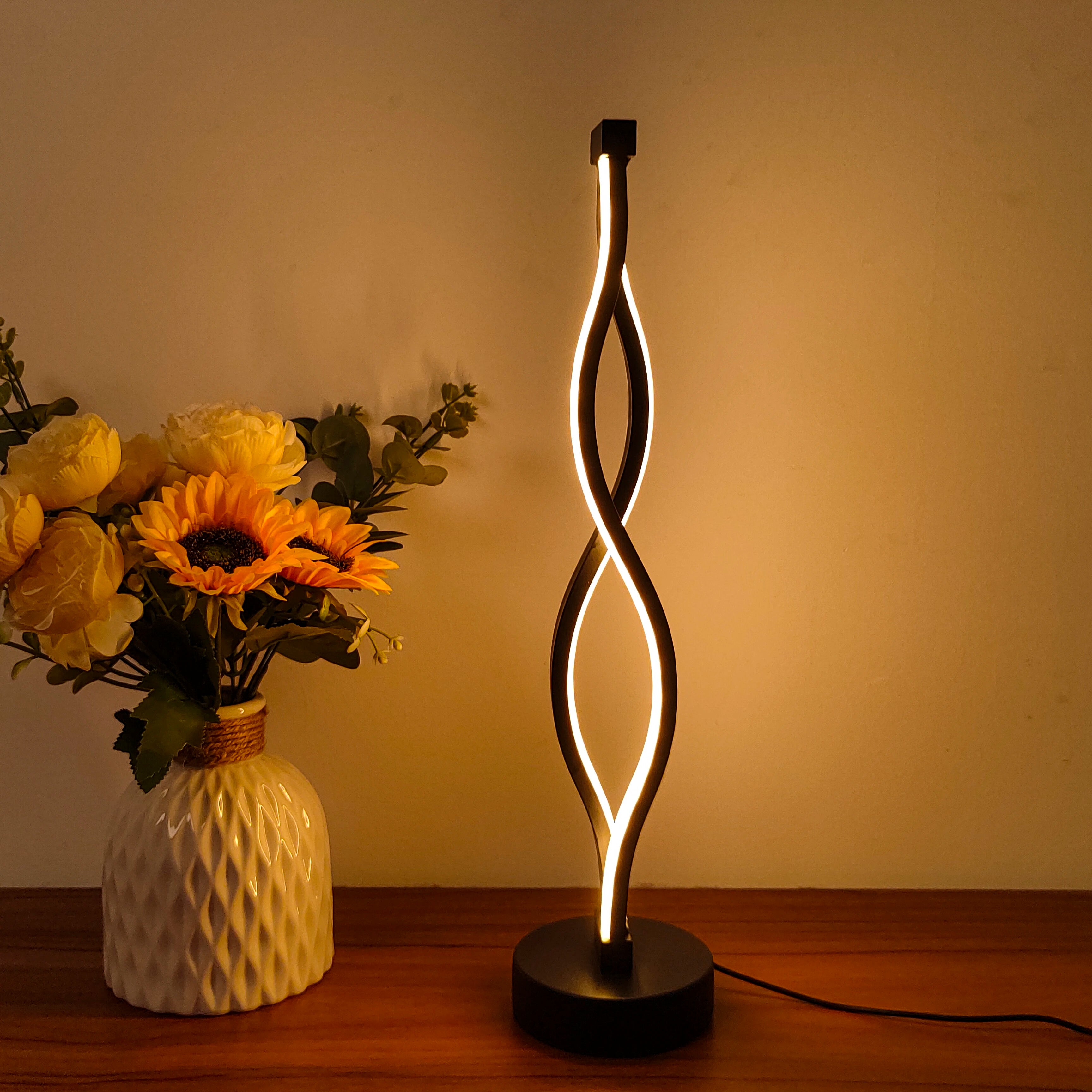 Nordic Bedside Lamp – Minimalist LED Table Lamp for Bedroom & Living Room, Modern Artistic Design